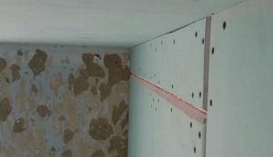 Закрепление кускагипсокарт