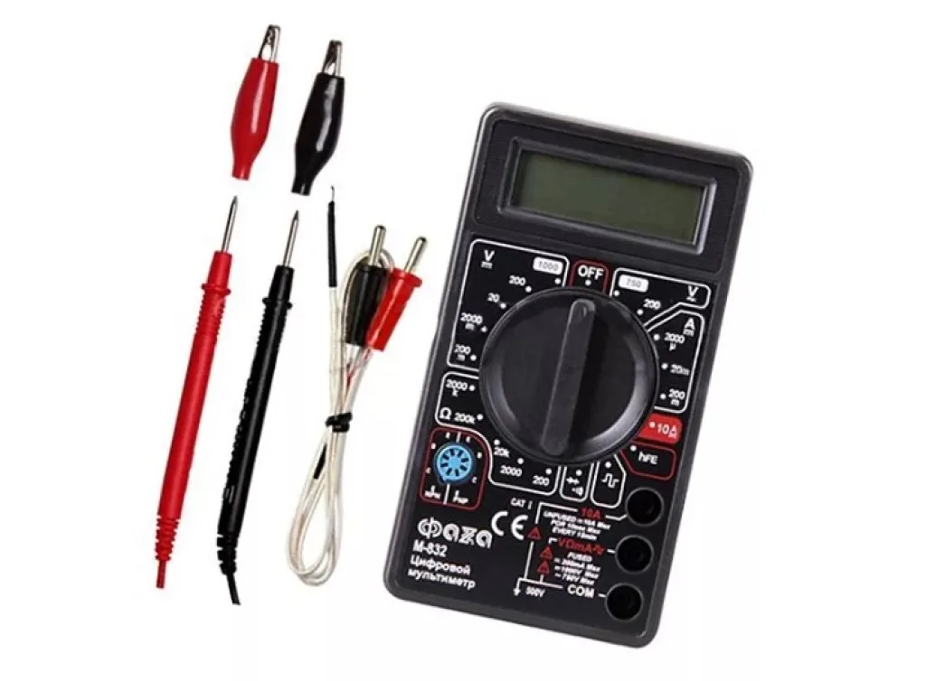 IEK Universal M832