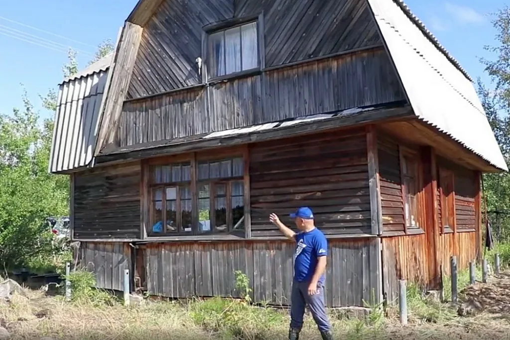 Непростая задача – постараться дать этому дому «вторую жизнь», переустановив его на новый фундамент.