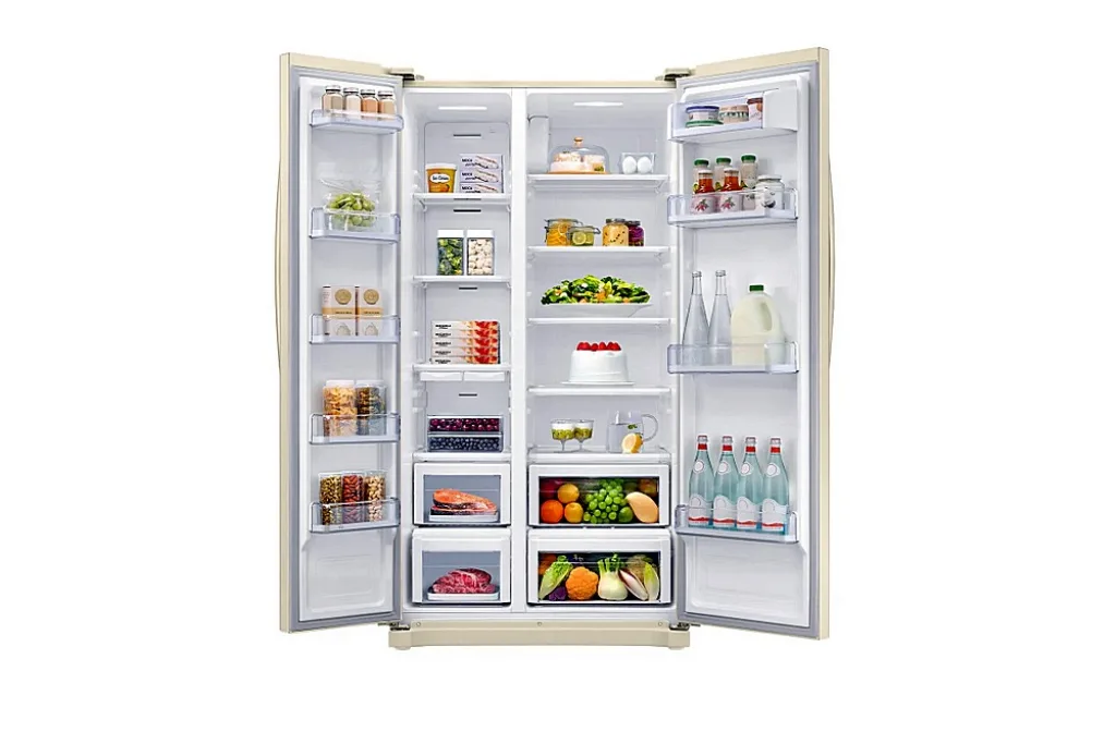 SAMSUNG RS54N3003EF – с раскрытыми дверцами камер.