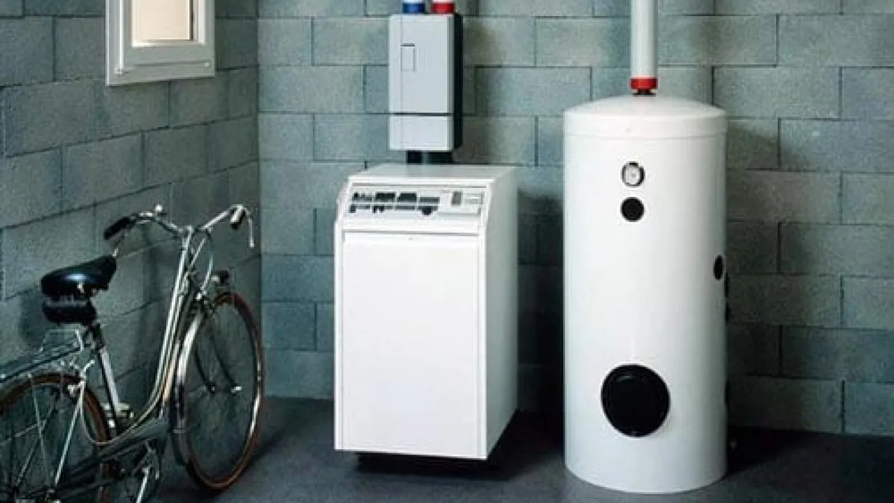 Газовый котел подключается и к теплоаккумулятору, и к системе водяного теплого пола