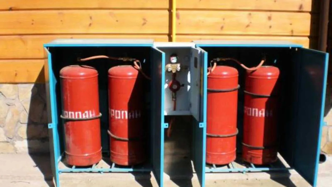Выгодно ли отапливать дом сжиженным газом из газгольдера: считаем сколько можно сэкономить денег за год
