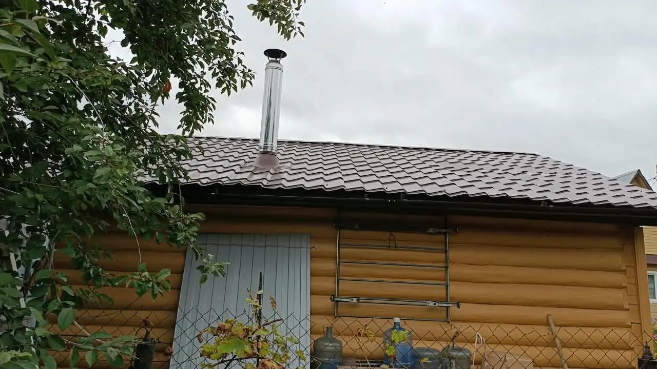 Не крахмал и не осина: надежный способ прочистить дымоход от вековой сажи, тяга 10 из 10