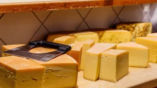 Без труда отличу натуральный сыр от сырного продукта: делюсь 6 лайфхаками — не дайте себя обмануть