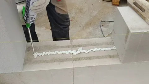 Клей пена для газобетонных блоков