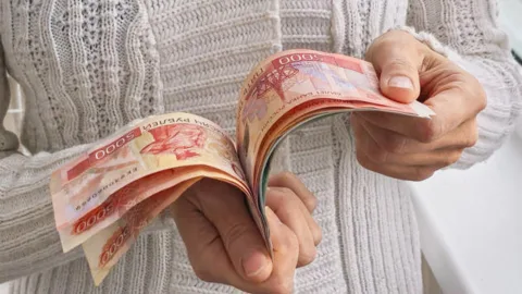 Кому положена выплата в 22 617 рублей: можно забрать до 25 августа