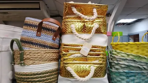 Скупил в Fix Price корзины для белья — но бельё в них не кладу: на даче оказались куда полезнее