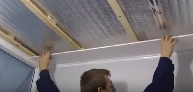 Монтаж первой панели