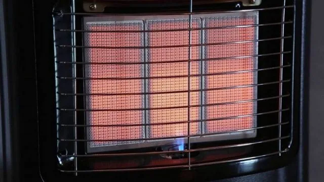 Беспламенное горение (окисление) газа все равно сопровождается освобождением большого количества тепловой энергии