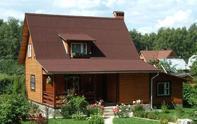 Чем покрыть крышу на даче