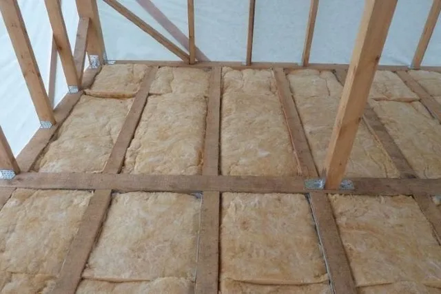 Утепление пола в каркасном доме