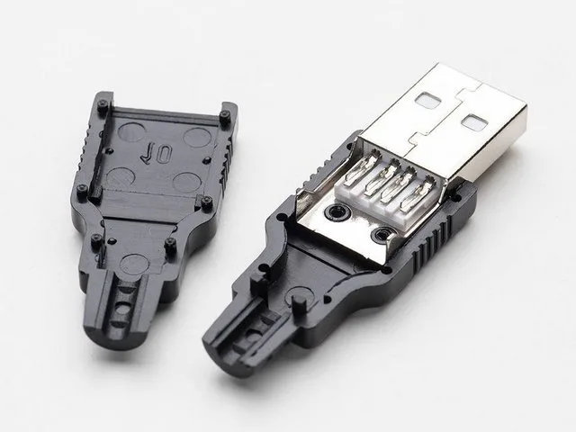 Одна из моделей разборных штекеров USB-2 для самостоятельного монтажа