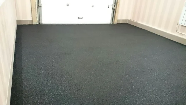 Пол из крошки