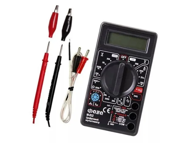 IEK Universal M832