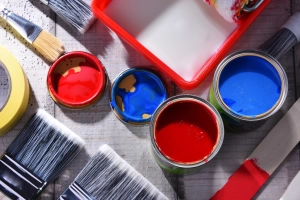 Какая краска лучше акриловая или латексная: их виды, отличия, преимущества и недостатки