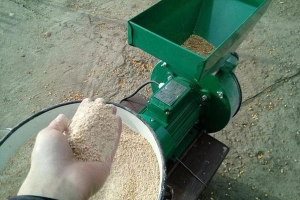 Зернодробилка для домашнего хозяйства, какую выбрать: ТОП-12 лучших моделей, назначение и виды по принципу работы