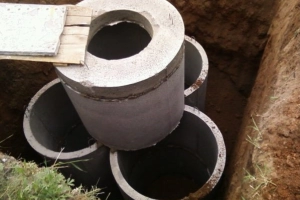 Во сколько обойдется строительство септика из бетонных колец «под ключ»