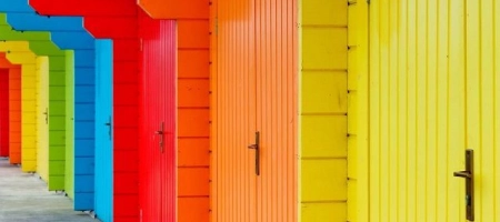 Акриловая краска для дерева для наружных работ: критерии выбора, пошаговая инструкция