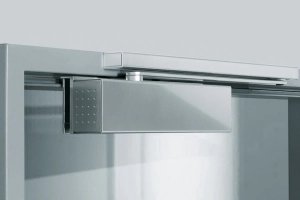 Какой доводчик выбрать для металлической двери: на какие нюансы нужно обратить внимание при выборе