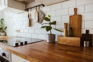 Какую выбрать столешницу для кухни: ТОП-10 лучших материалов