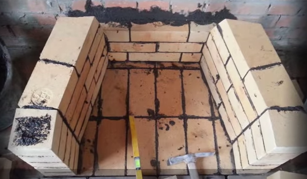 Как построить двухэтажном доме камин