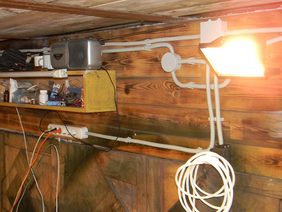 Проводка и освещение в гараже