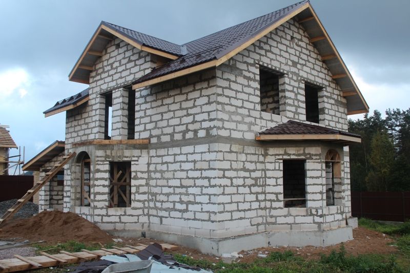 Этапы строительства или как построить дом из пеноблоков