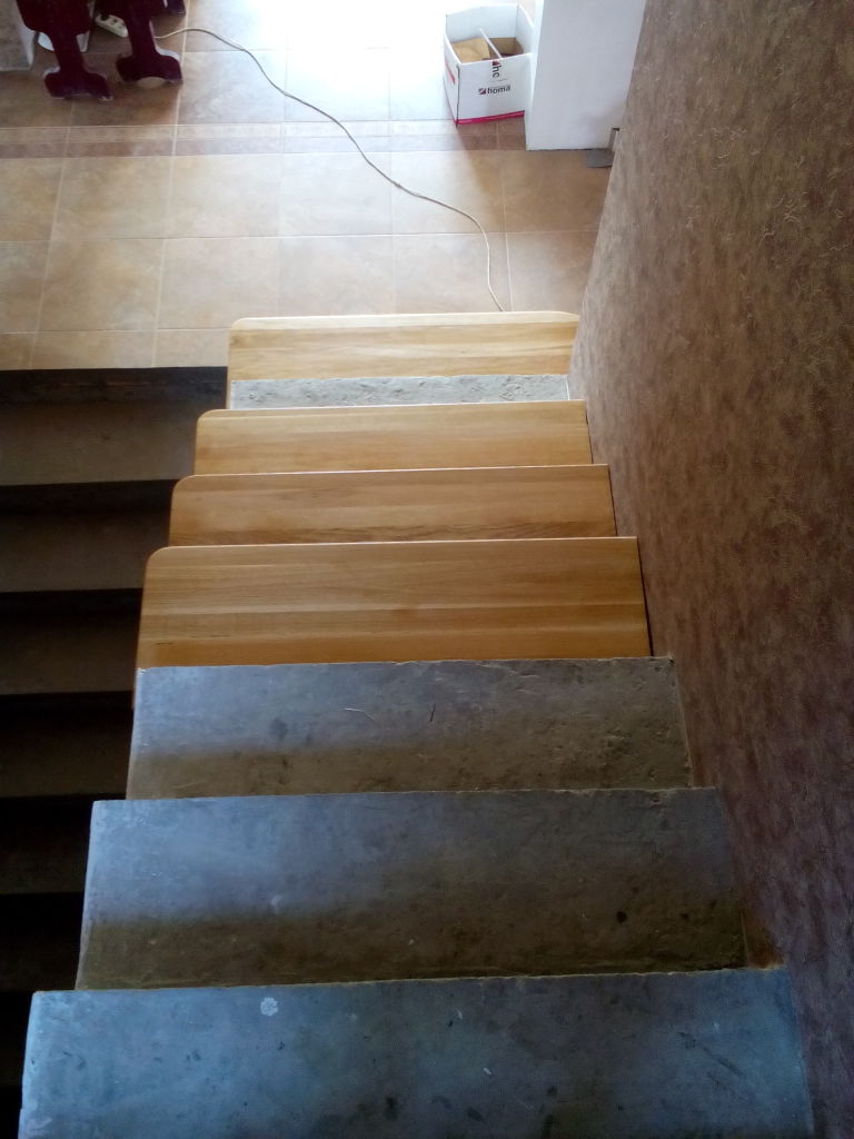 Облицовка древесиной бетонной лестницы: подготовительные работы и пошаговая инструкция