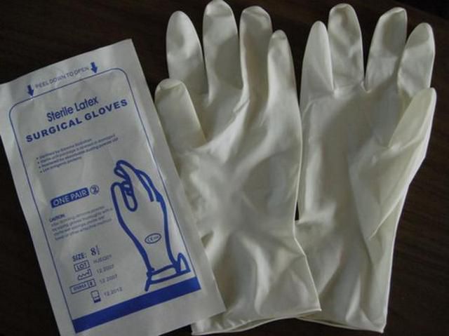 Для "чистоты эксперимента" забор пробы воды на биологический анализ проводят в стерильных перчатках