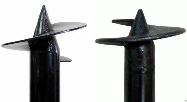 Винтовой наконечник сваи сварного типа (слева) и литой – разница видна невооруженным глазом.