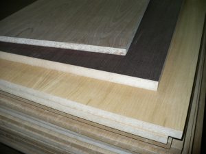 Шпонированные