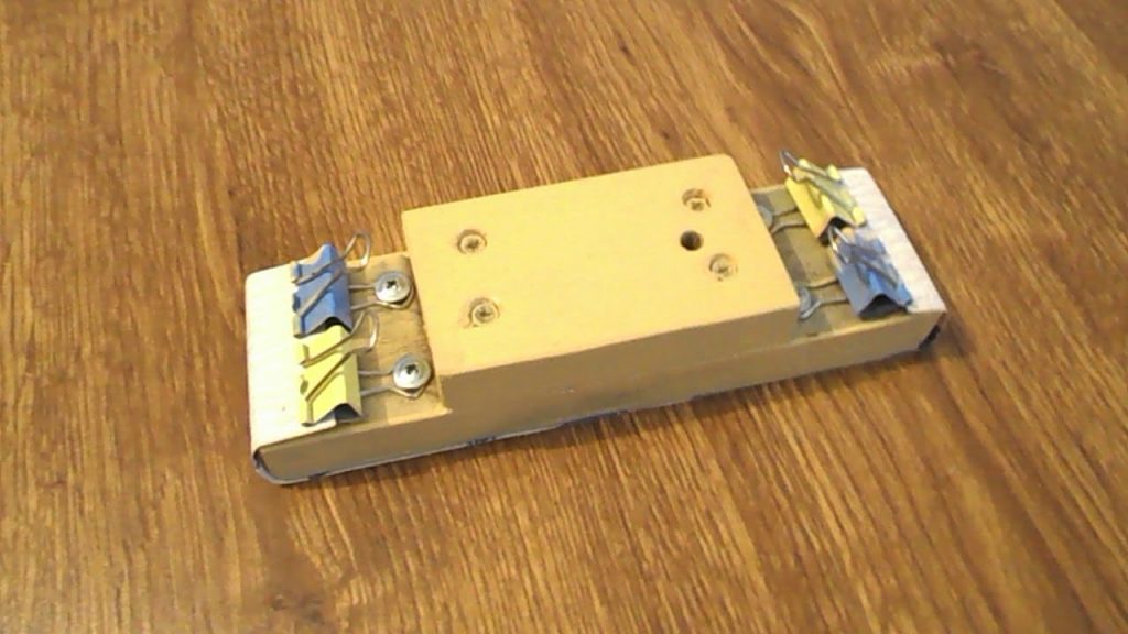 Держатель для наждачной бумаги 