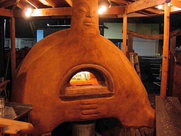 Глиняную печь перед использованием по назначению нужно долго и качественно обжигать