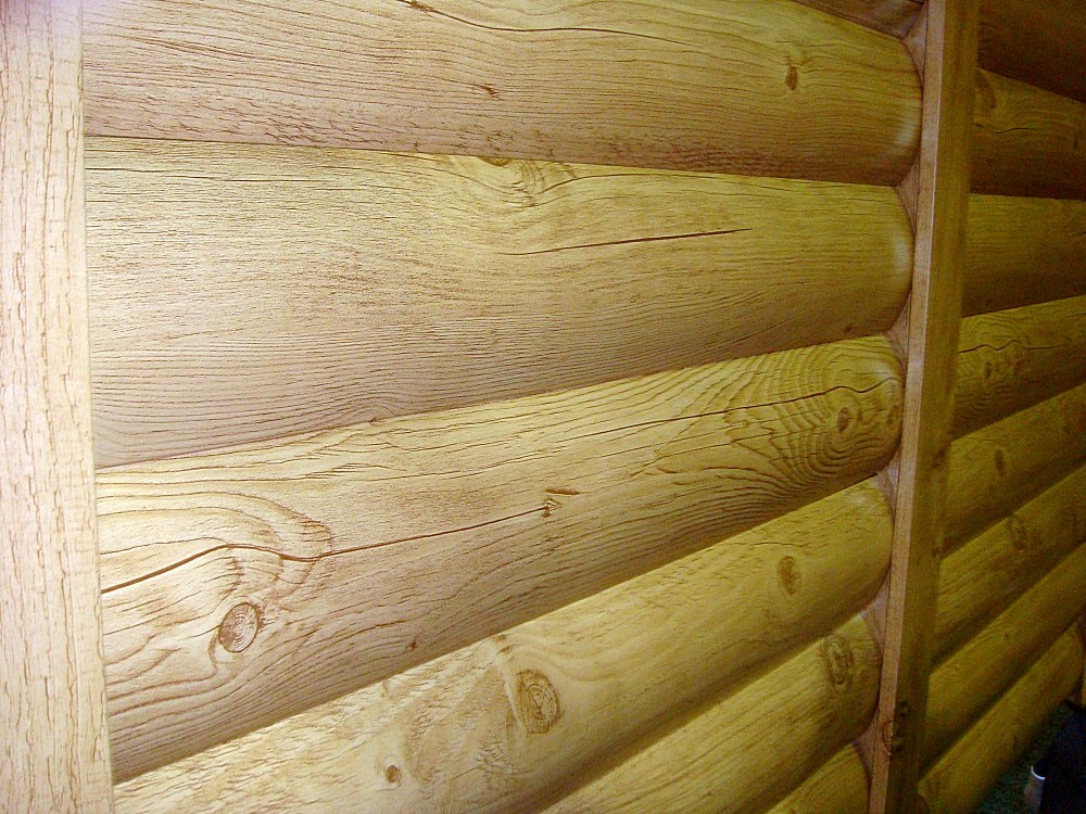  Стыки деревянного блок-хауса по длине маскируются оструганными рейками