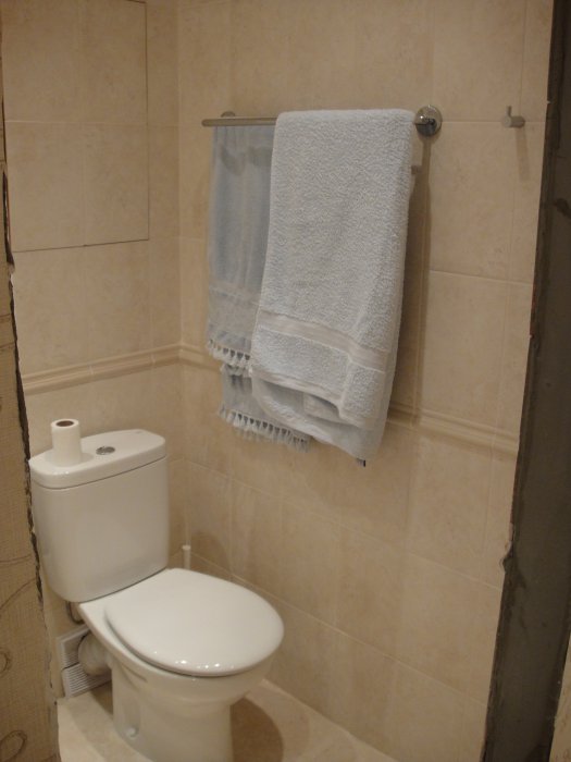 Toaleta instalována