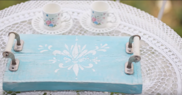 Винтажный поднос готов