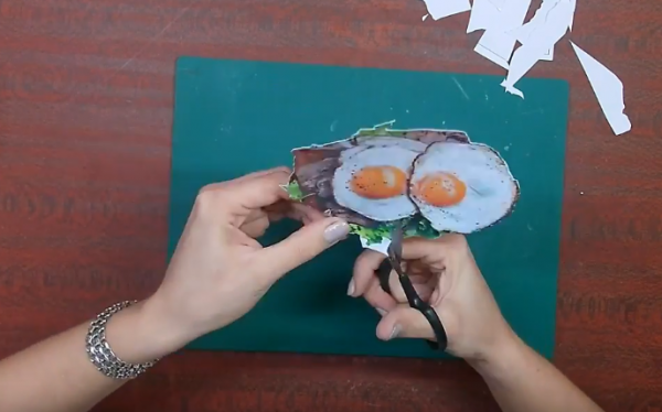 Распечатайте на глянцевой бумаге рисунок и вырежьте по контуру