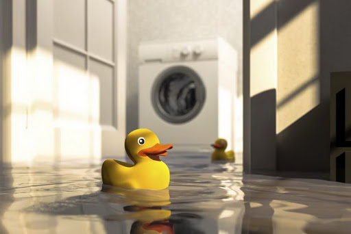 Для защиты от непредвиденных ситуаций выбирайте стиральные машины с функцией защиты от протечек и замыкания