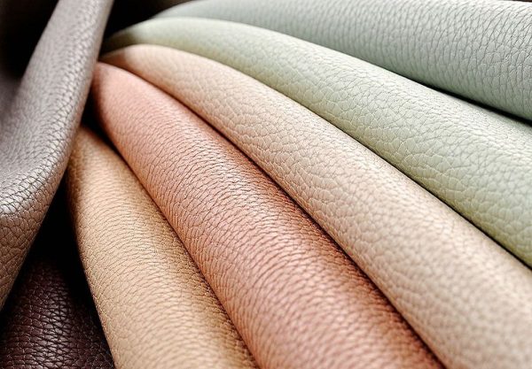 Экокожа и кожа - наиболее дорогие материалы для изготовления бинбэгов