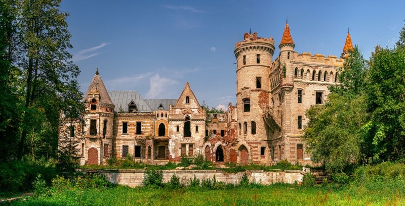 Как выглядят заброшенные усадьбы в России: краткий экскурс в архитектуру XVIII-XIX вв.