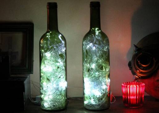 Делаем бюджетный новогодний светильник из бутылки