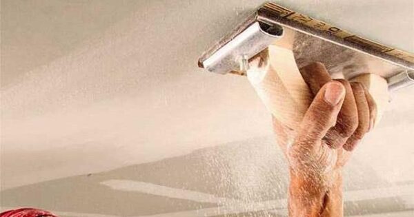 Шлифуем поверхность потолка