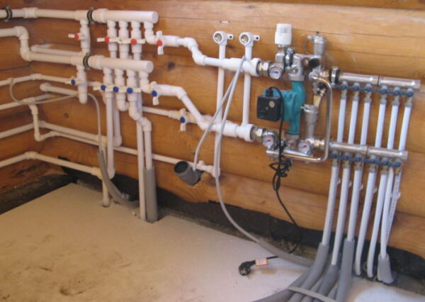 Для устройств горячего водоснабжения рекомендуется использовать трубы из полипропилена (PPR)
