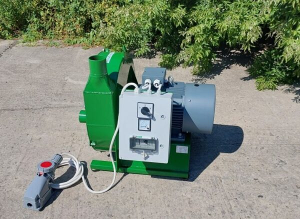 Молотковая зернодробилка